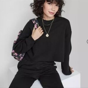 Wild Fable Cropped Sweatshirt & High-Rise Wide Leg French Terry Sweatpants Black